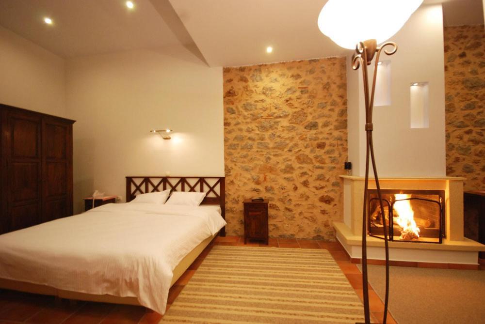 Hotel Parnassos Arachova Oda fotoğraf